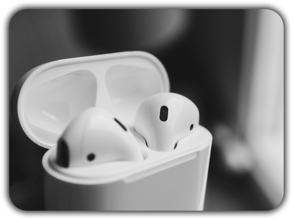 Apple plánuje přejít u Airpods na USB-C do roku 2024