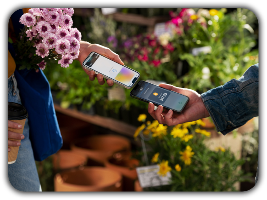 V návštěvnickém centru Apple Park je zaznamenán systém „Tap to Pay“ v provozu