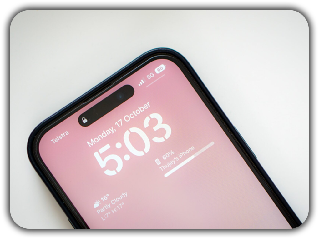 Apple plánuje pro iPhony příštího roku Face ID pod displejem